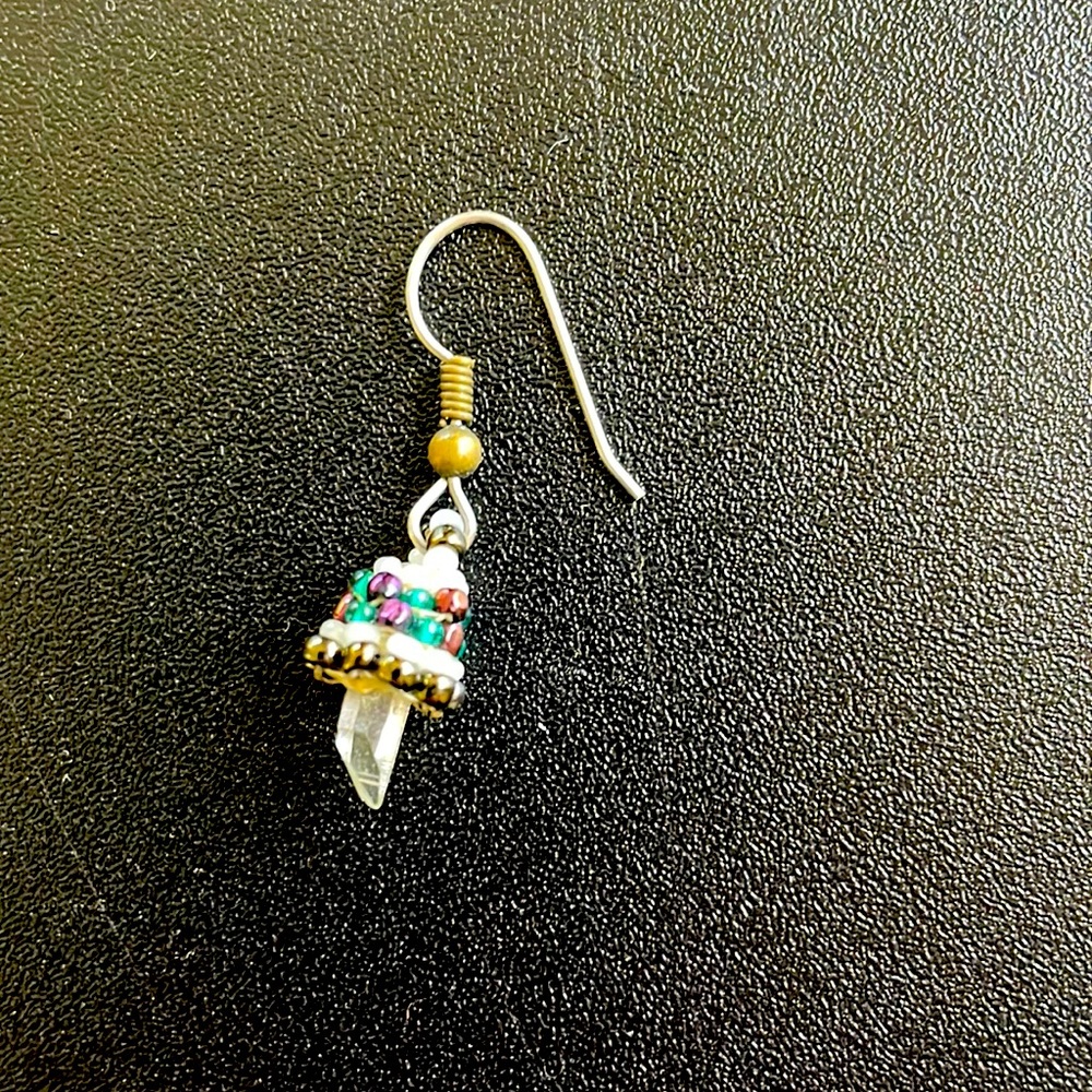 Crystal earring with beads.